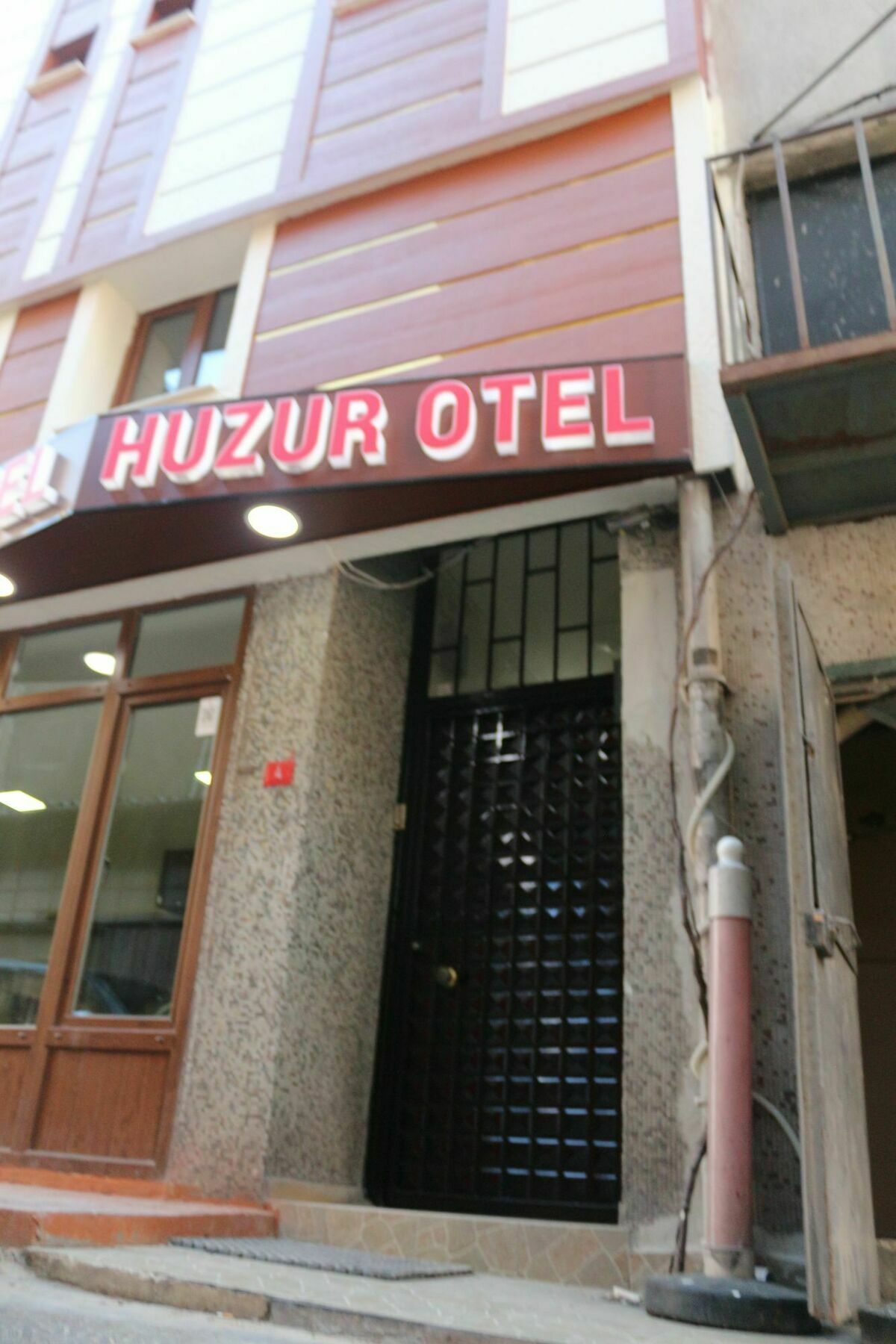 Beyoglu Huzur Hotel Istanbul Bagian luar foto