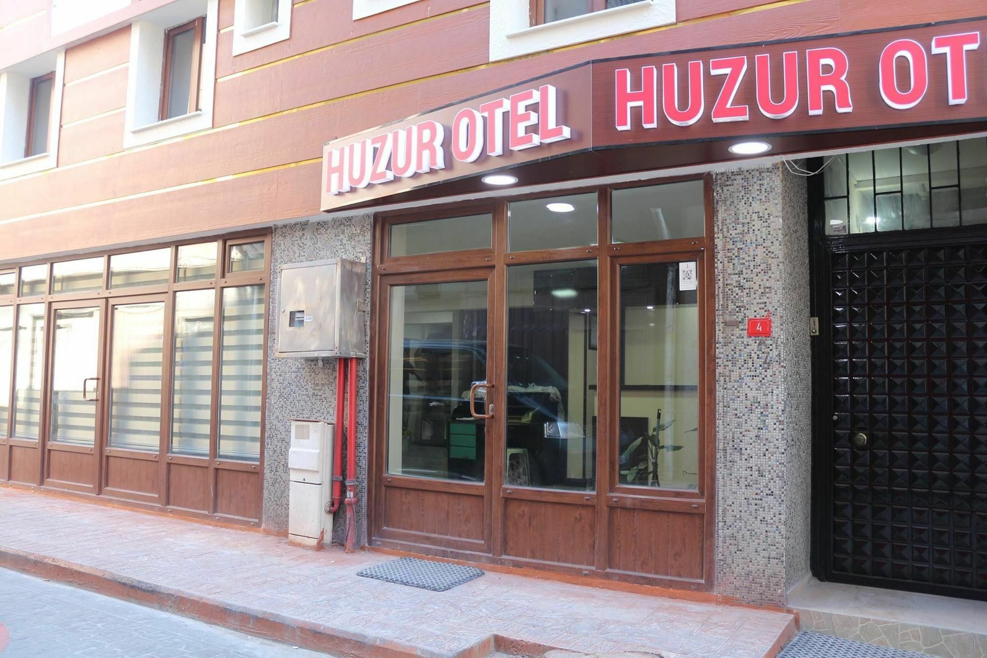 Beyoglu Huzur Hotel Istanbul Bagian luar foto